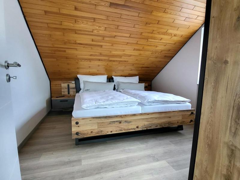 Kanino Monschau Buitenkant foto