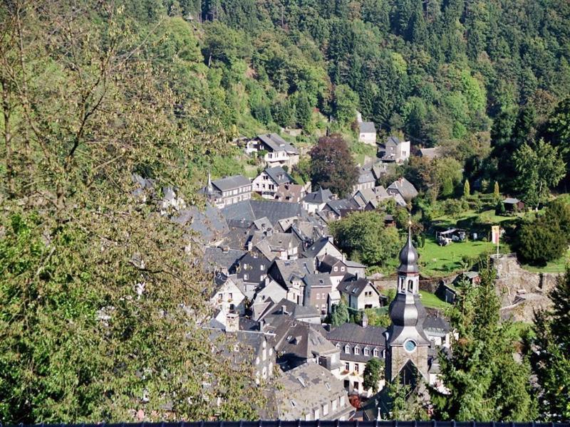 Kanino Monschau Buitenkant foto